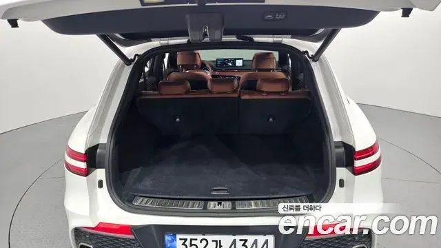 Genesis GV70 2022 — ფოტო 22/33