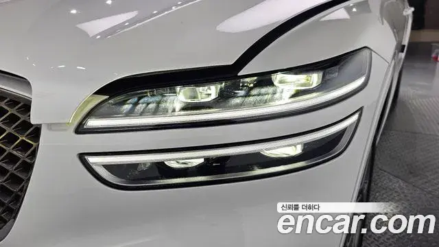 Genesis GV70 2022 — ფოტო 26/33