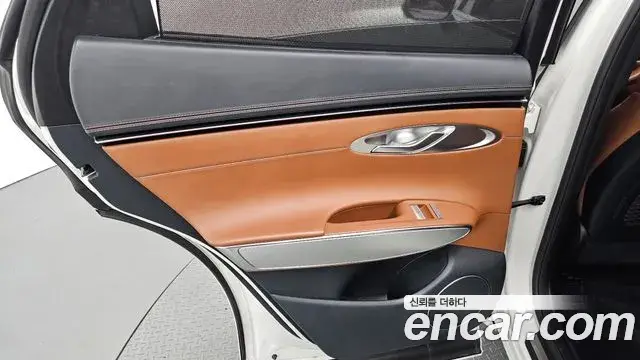 Genesis GV70 2022 — ფოტო 33/33