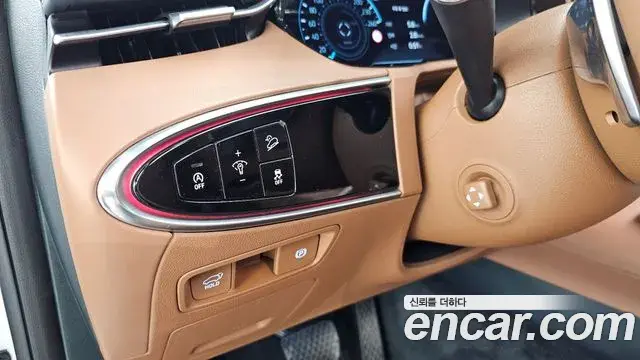 Genesis GV70 2022 — ფოტო 12/33