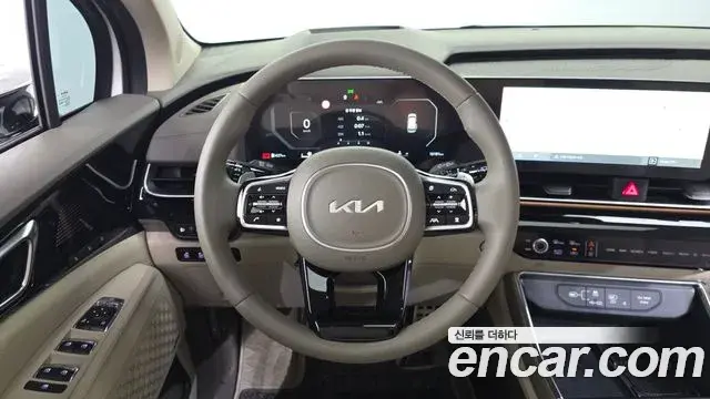 Kia Carnival 2024 — Photo 7/35