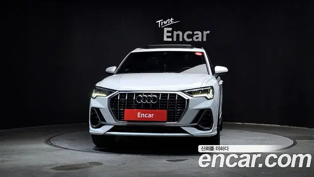 Audi Q3 2023 — ფოტო 21/31