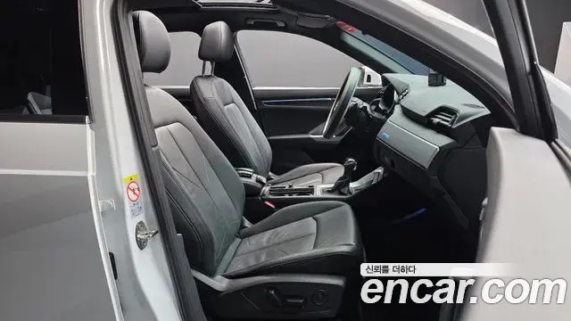Audi Q3 2023 — ფოტო 31/31