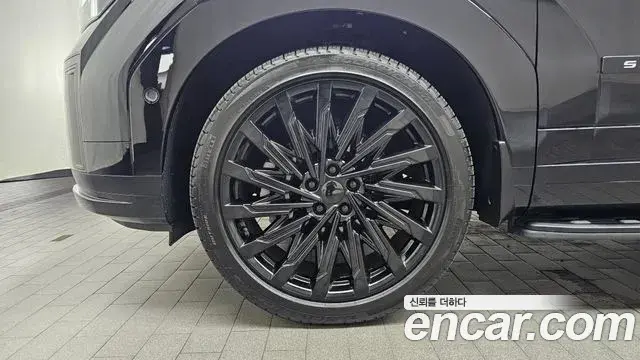 Hyundai Santa Fe 2025 — Photo 6/33