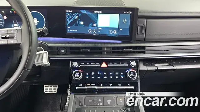 Hyundai Santa Fe 2025 — Photo 2/33