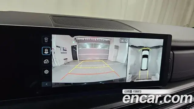 Hyundai Santa Fe 2025 — Photo 25/33