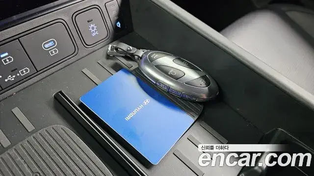Hyundai Santa Fe 2025 — Photo 24/33