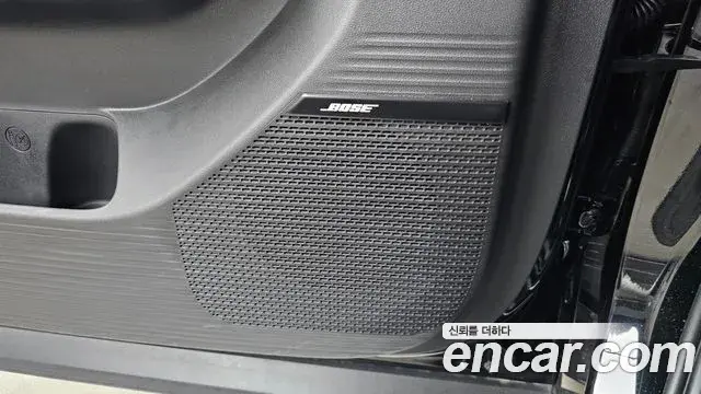Hyundai Santa Fe 2025 — Photo 13/33