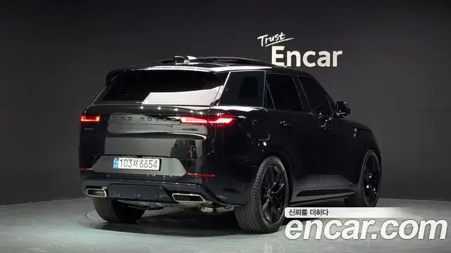 Land Rover Range Rover Sport 2025 — Photo 17/32