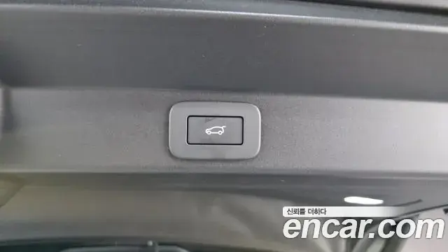 Land Rover Range Rover Sport 2025 — Photo 18/32