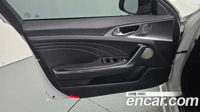 Kia Stinger Meister 2022 — Şəkil 29/33