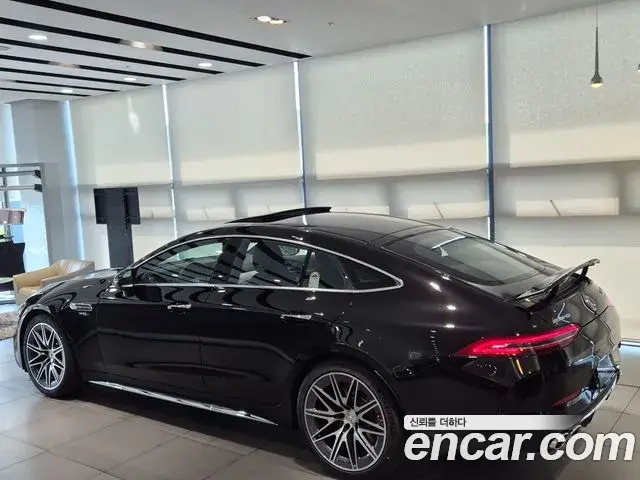 Mercedes-Benz AMG GT 2025 — Photo 16/18