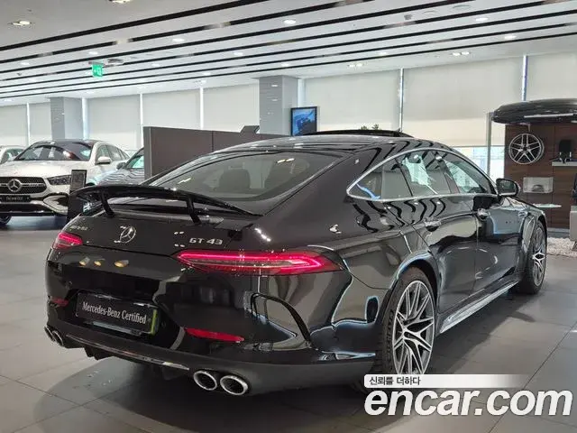 Mercedes-Benz AMG GT 2025 — Photo 11/18