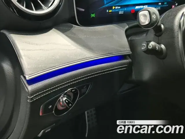 Mercedes-Benz AMG GT 2025 — Photo 5/18
