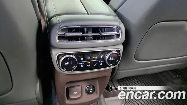 Genesis GV80 2020 — ფოტო 8/38