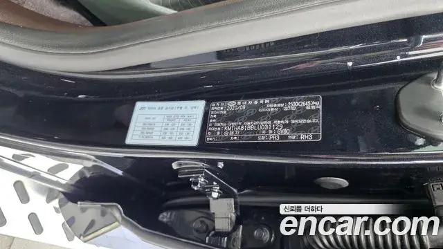 Genesis GV80 2020 — ფოტო 19/38
