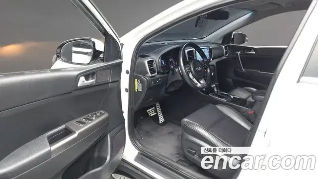 Kia Sportage The Bold 2018 — Фото 10/20