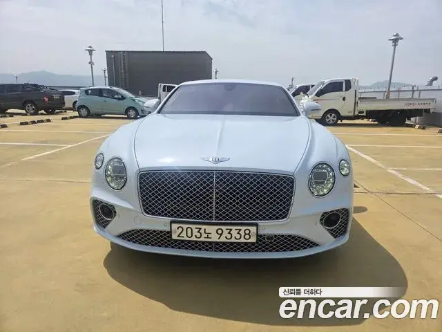 Bentley Continental GT 2022 — Şəkil 5/8