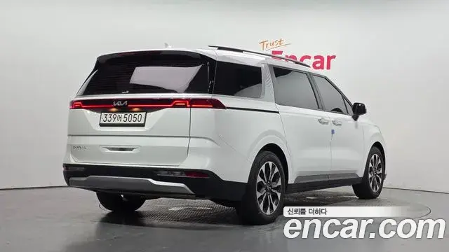 Kia Carnival 2022 — Photo 2/20