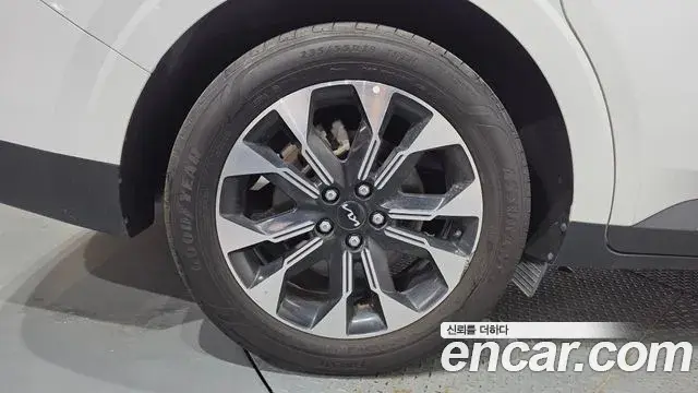 Kia Carnival 2022 — Photo 5/20