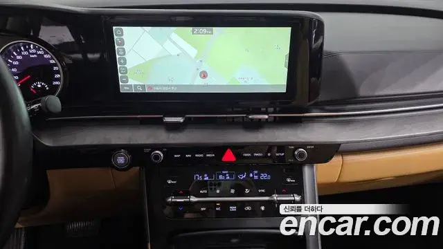Kia Carnival 2022 — Photo 12/20