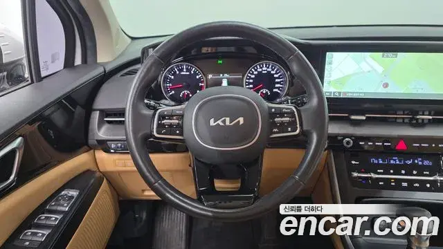 Kia Carnival 2022 — Photo 13/20