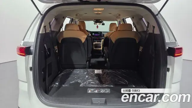 Kia Carnival 2022 — Photo 15/20