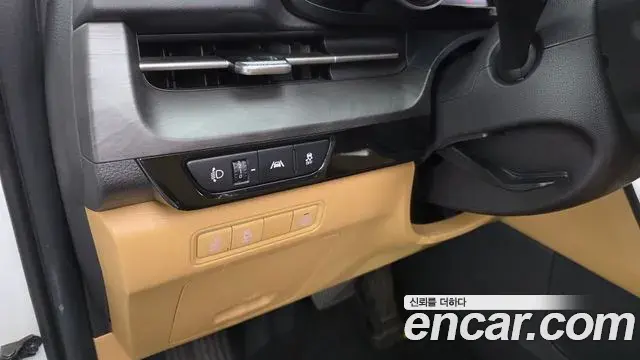Kia Carnival 2022 — Photo 18/20