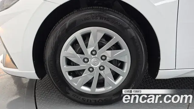 Hyundai Avante 2021 — Photo 5/20