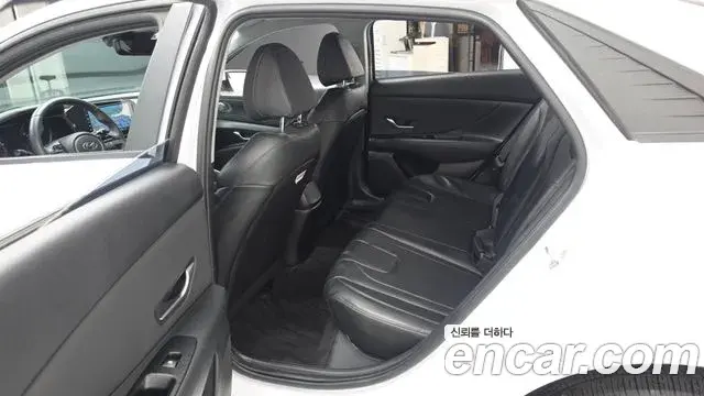 Hyundai Avante 2021 — Photo 11/20