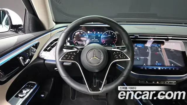 Mercedes-Benz E-Class 2025 — Фото 13/20