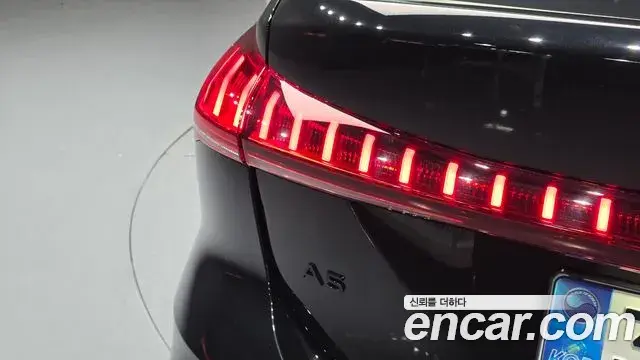 Audi A5 2025 — ფოტო 29/33