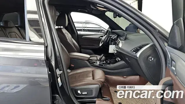 BMW X3 2021 — Şəkil 12/20