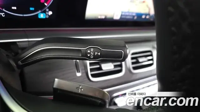 Mercedes-Benz GLE-Class 2023 — ფოტო 4/20