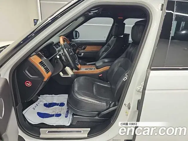 Land Rover Range Rover 2018 — Şəkil 11/18