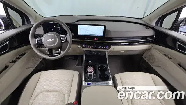 Kia Carnival 2024 — Photo 32/34