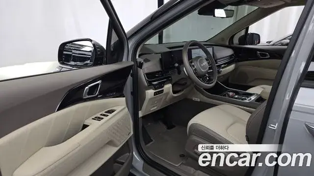 Kia Carnival 2024 — Photo 16/34
