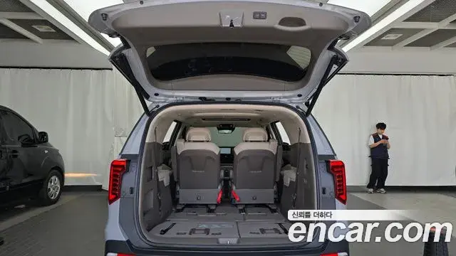 Kia Carnival 2024 — Photo 5/34