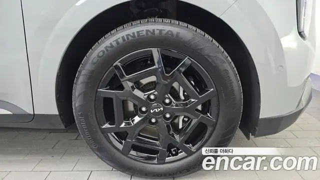 Kia Carnival 2024 — Photo 22/34