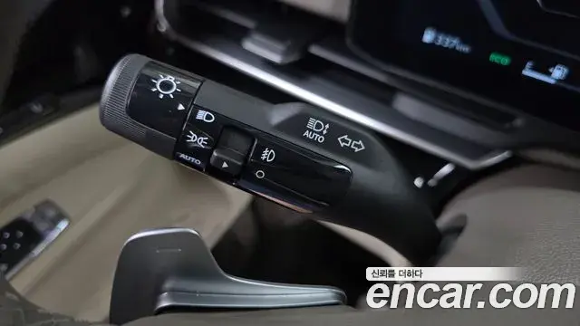 Kia Carnival 2024 — Photo 13/34