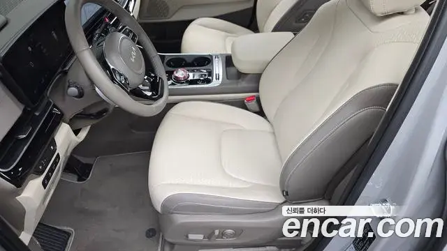 Kia Carnival 2024 — Photo 2/34