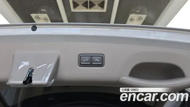 Kia Carnival 2024 — Photo 26/34