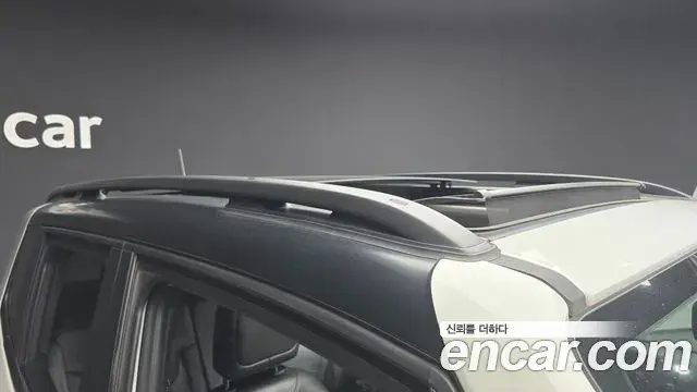 Jeep Renegade 2019 — Şəkil 27/32