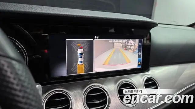 Mercedes-Benz E-Class 2018 — Фото 13/20