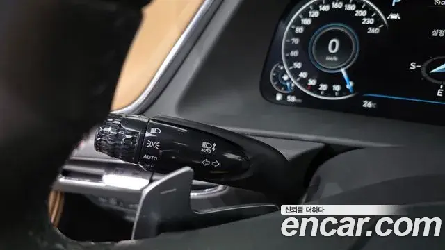 Hyundai Sonata Hybrid 2019 — Şəkil 28/33