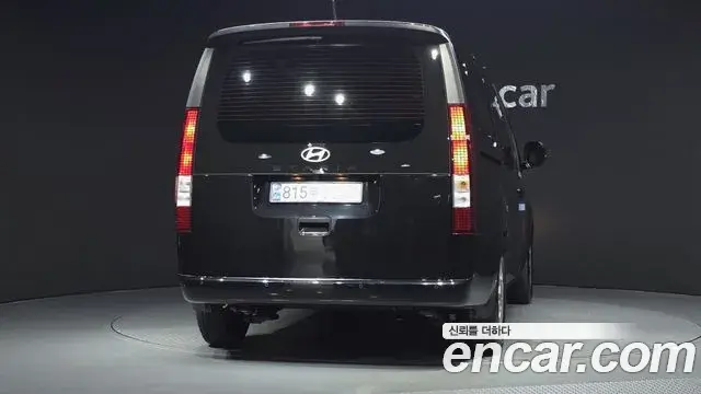 Hyundai Staria 2025 — Фото 4/20