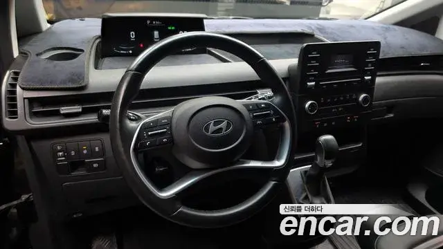 Hyundai Staria 2025 — Фото 12/20