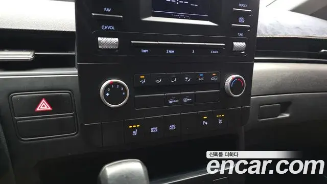 Hyundai Staria 2025 — Фото 14/20