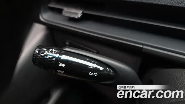 Hyundai Staria 2025 — Фото 17/20