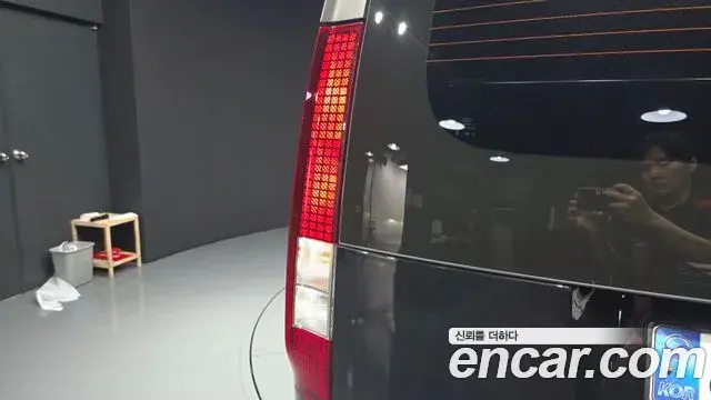 Hyundai Staria 2025 — Photo 21/28
